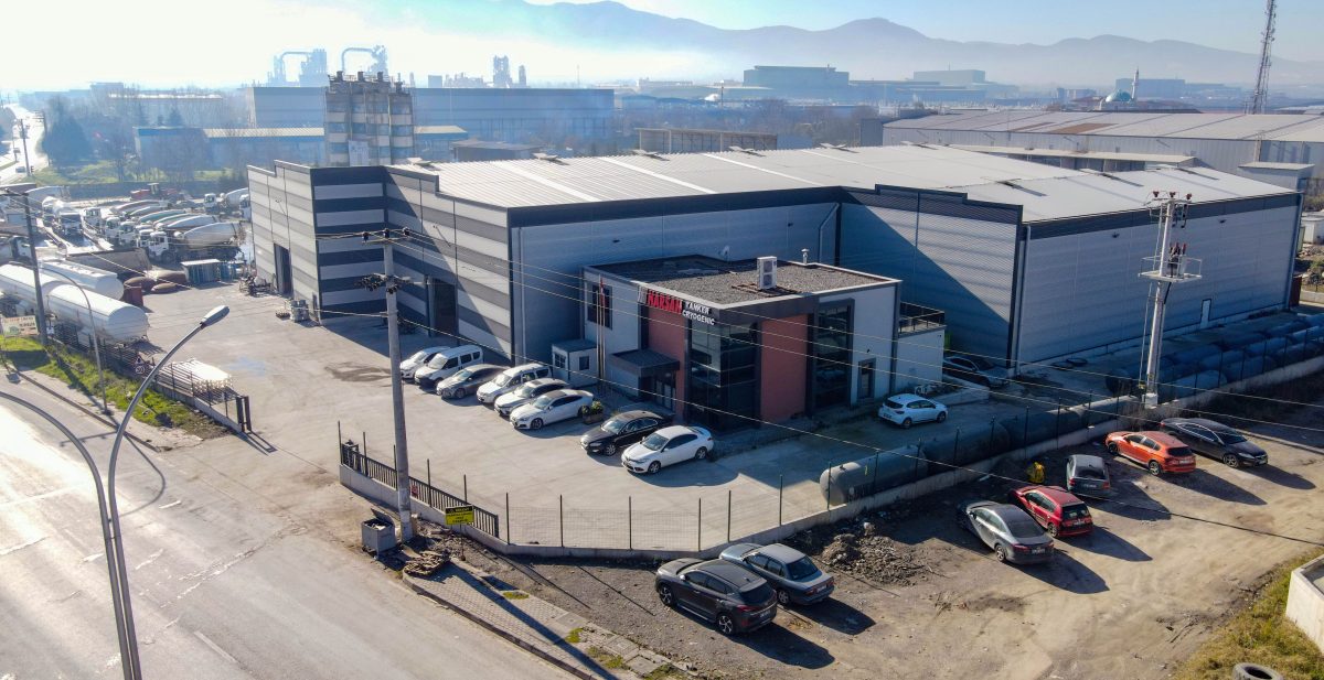 Harsan Tanker & Cryogenic'in kurumsal vizyon ve misyonunu temsil eden modern üretim tesisi ve genel merkez binası.