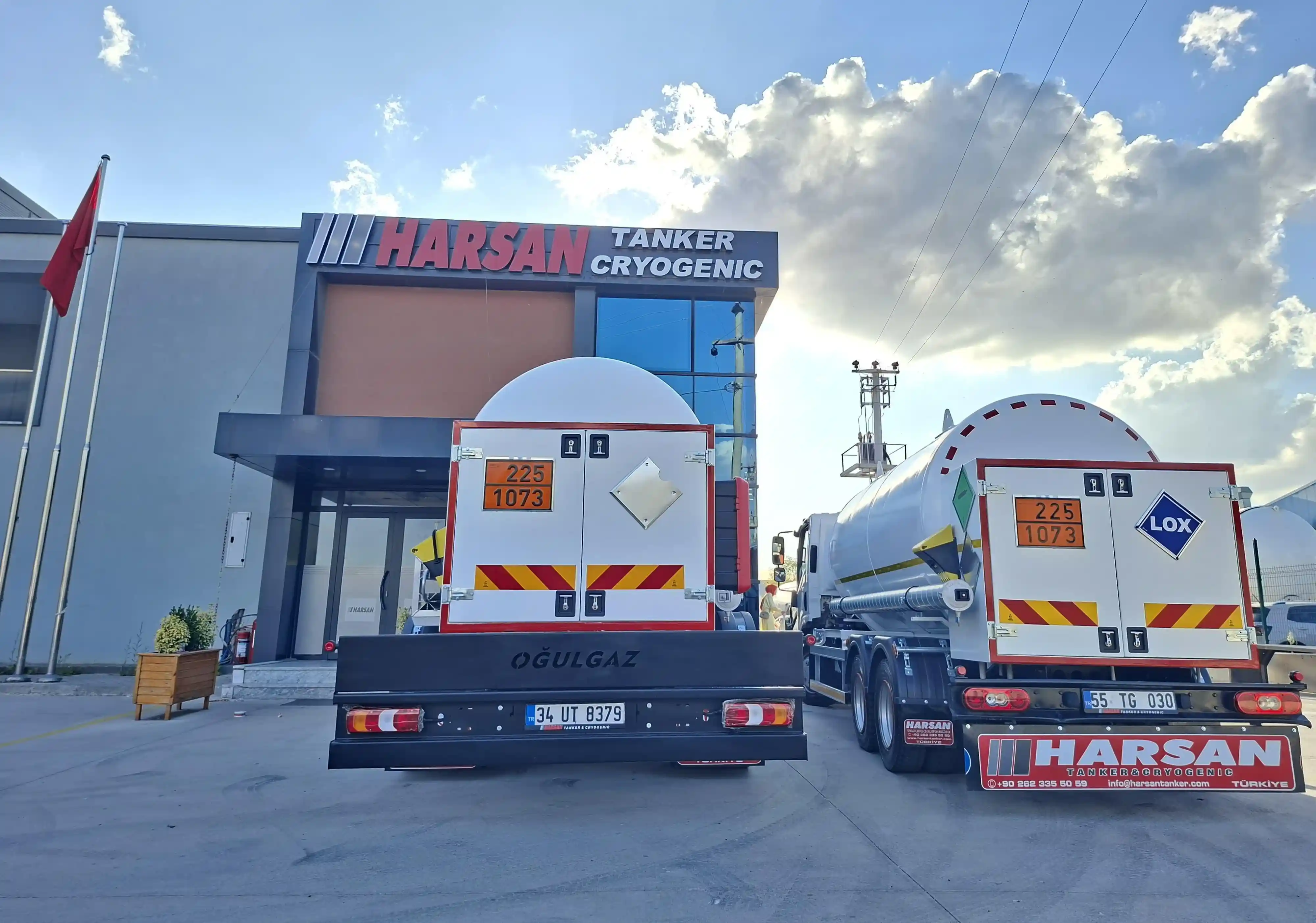 Harsan Tanker LIN LOX kriyojenik bobtail tanklar çoklu teslimat fabrika önü