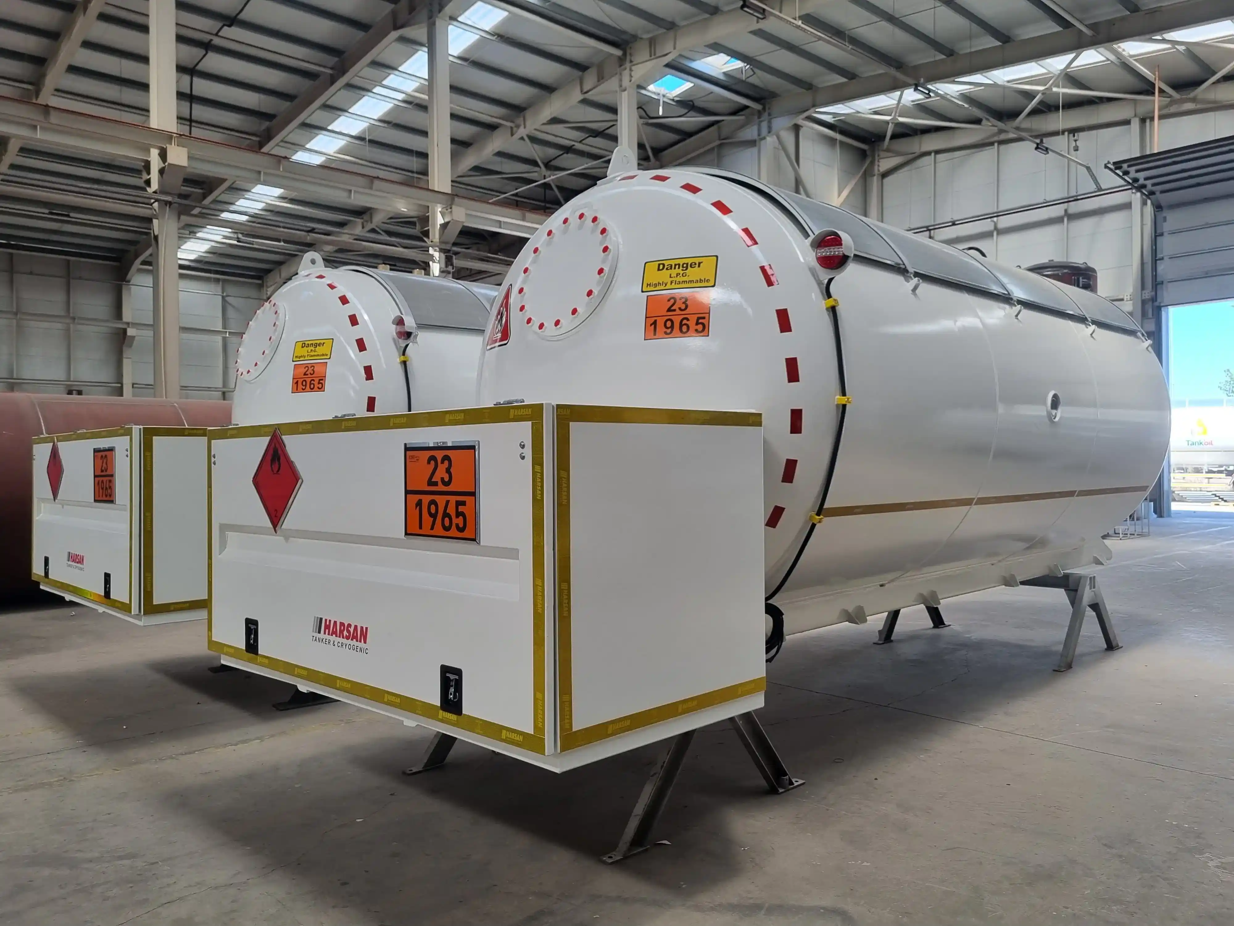 LPG Bobtail tankeri yan tesisat dolabı dolum boşaltım ekipmanları Harsan Tanker